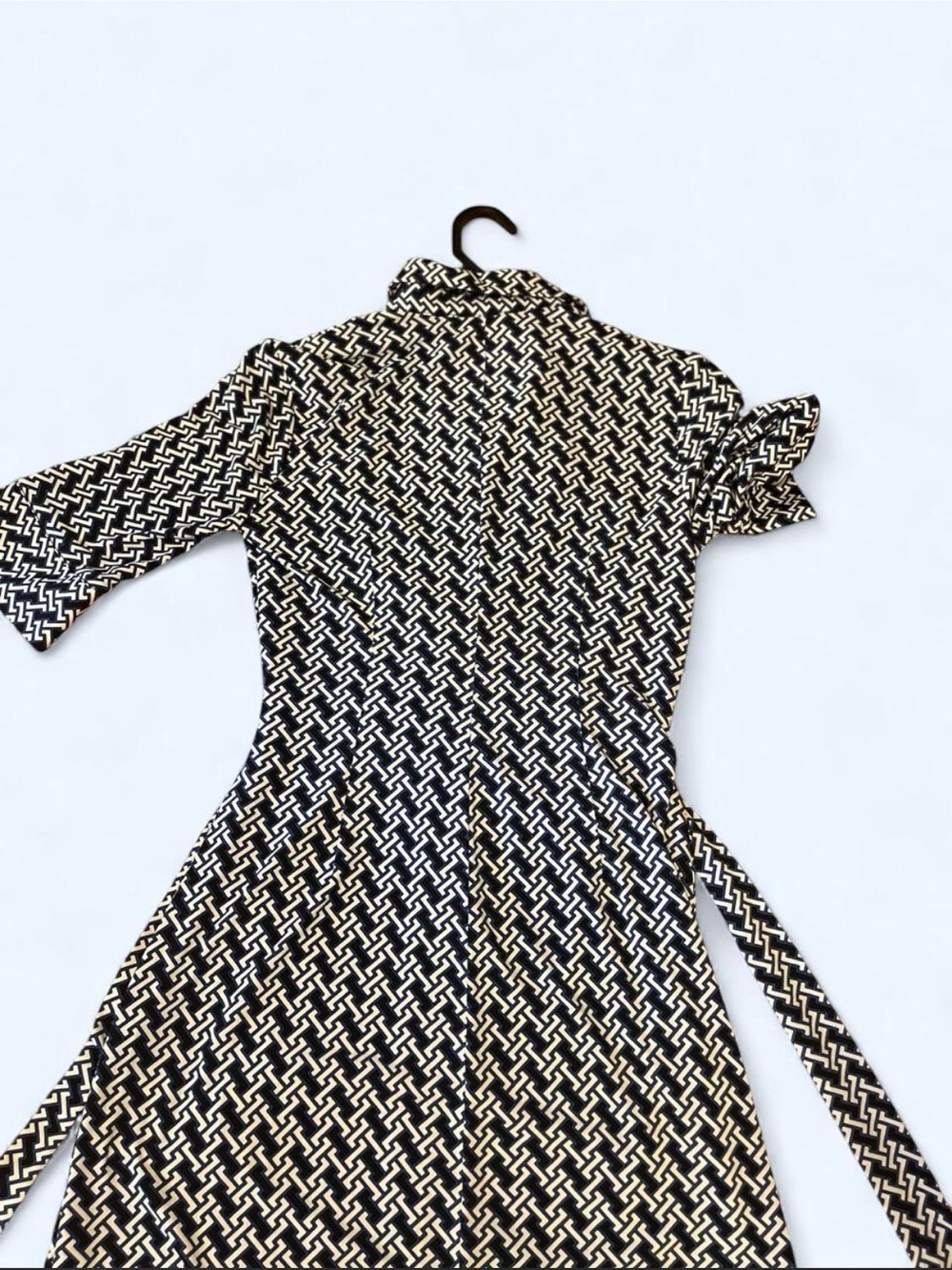 Laundry by Shelli Segal White Blue Geometric Print Work Dress Size 2 - Picture 5 of 7